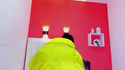 kendal_hot69_ online show from 03-26-26, 11:27