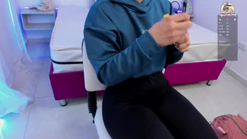 kendal_jhonsson online show from 12-23-24, 11:47