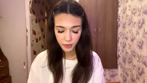 Snapshot of kendaldischner chatting on 11-14-25, 10:58 kendaldischner online show from 11-14-25, 10:58