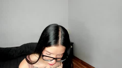 Kendal online show from 03-26-26, 02:55