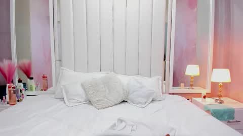 Kendall no Jenner  online show from 02-15-26, 02:52