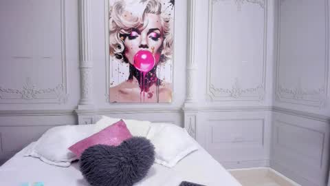 Kendall no Jenner  online show from 03-10-26, 04:06