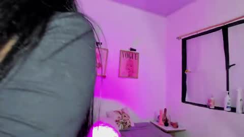 Snapshot of kendall_houle_ chatting on 07-05-26, 02:29 KendallHoule online show from 07-05-26, 02:29
