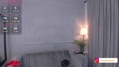 Snapshot of kendallbleer chatting on 10-14-25, 11:33 kendallbleer online show from 10-14-25, 11:33