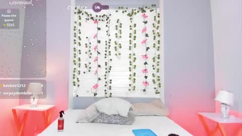 Kendal online show from 12-19-24, 03:52