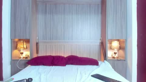 Kendal online show from 02-08-25, 02:49