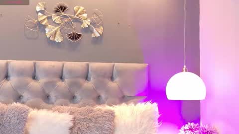 Kendal online show from 01-17-26, 03:00