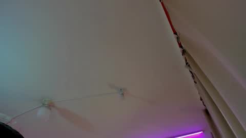 Kendal  online show from 01-11-26, 03:28