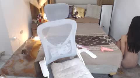 kendalveronika online show from 12-04-25, 08:01