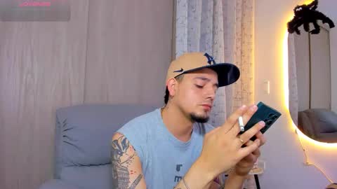 kendel_dimitri online show from 10-22-25, 02:56