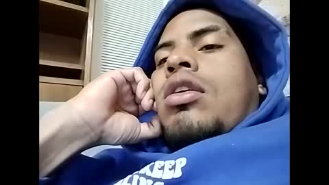 Snapshot of kendo040523 chatting on 02-18-25, 10:27 Jhon online show from 02-18-25, 10:27