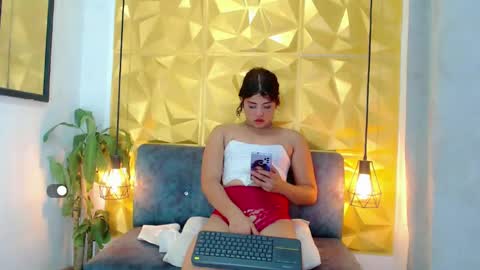 K E N D R A  online show from 01-27-25, 06:52