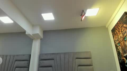 Snapshot of kendra_london chatting on 11-12-25, 11:10 Kendra London online show from 11-12-25, 11:10