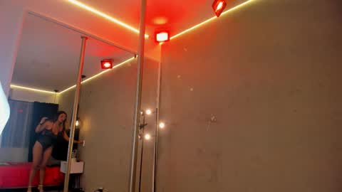 Snapshot of kendra_london chatting on 11-14-25, 11:31 Kendra London online show from 11-14-25, 11:31