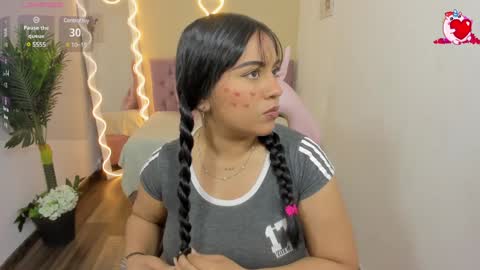 Snapshot of kendra_tay chatting on 01-31-25, 03:41 kendra online show from 01-31-25, 03:41