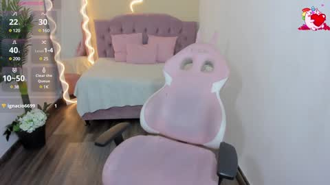 Snapshot of kendra_tay chatting on 01-31-25, 09:59 kendra online show from 01-31-25, 09:59