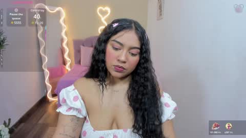 Snapshot of kendra_tay chatting on 02-08-25, 03:19 kendra online show from 02-08-25, 03:19