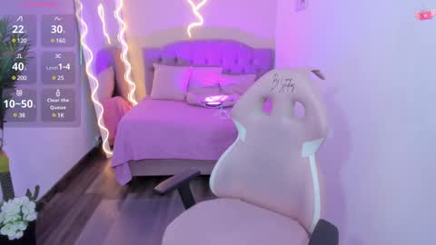 Snapshot of kendra_tay chatting on 02-09-25, 06:11 kendra online show from 02-09-25, 06:11