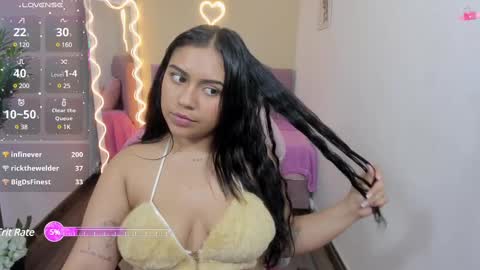 Snapshot of kendra_tay chatting on 02-10-25, 09:14 kendra online show from 02-10-25, 09:14