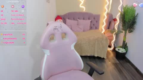 Snapshot of kendra_tay chatting on 02-22-25, 06:50 kendra online show from 02-22-25, 06:50