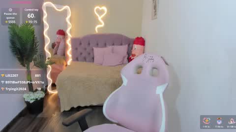 Snapshot of kendra_tay chatting on 03-05-25, 06:12 kendra online show from 03-05-25, 06:12