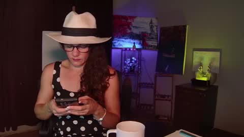 Kendra online show from 09-22-25, 02:24