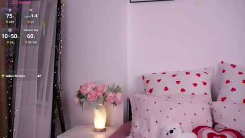 Kira online show from 03-18-26, 10:02