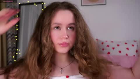 Kira online show from 04-22-26, 10:44