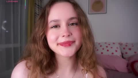 Kira online show from 05-17-26, 10:39