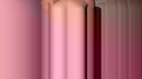 kendragrace04 online show from 12-01-25, 12:04