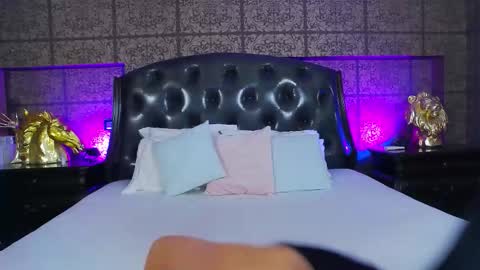 Alina online show from 09-18-25, 04:58