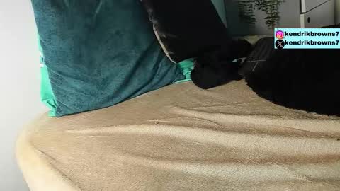 kendrick brown online show from 09-28-25, 02:22