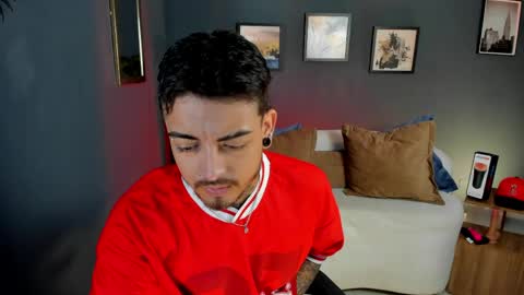 Snapshot of keneth_collins chatting on 05-20-26, 01:17 keneth_collins online show from 05-20-26, 01:17