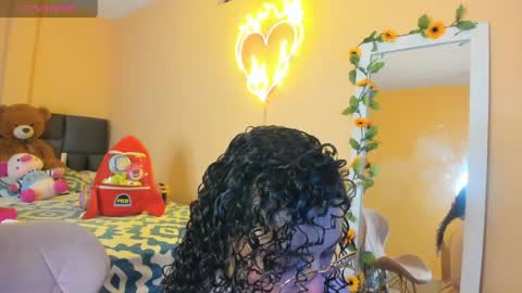 Snapshot of keniia_riizz chatting on 05-14-26, 07:09 Kenia online show from 05-14-26, 07:09