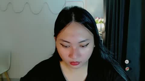 Snapshot of kennaxx69 chatting on 04-19-26, 08:00 kennaxx69 online show from 04-19-26, 08:00