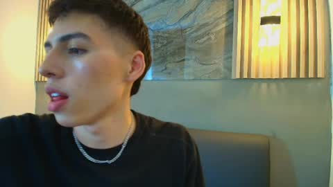 Snapshot of kenny_hank chatting on 05-29-26, 03:59 kenny_hank online show from 05-29-26, 03:59