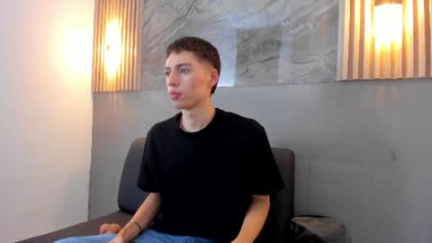 Snapshot of kenny_hank chatting on 06-16-26, 03:42 kenny_hank online show from 06-16-26, 03:42