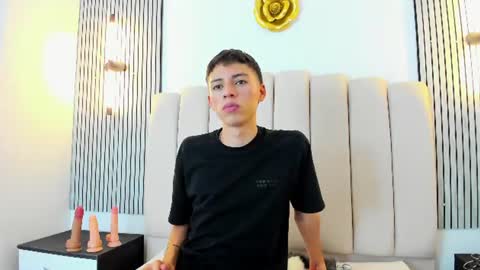 Snapshot of kenny_hank chatting on 07-21-26, 11:51 kenny_hank online show from 07-21-26, 11:51
