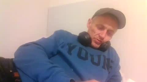 Snapshot of kennyboyk chatting on 05-17-26, 10:06 kennyboyk online show from 05-17-26, 10:06