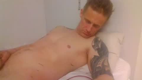 Snapshot of kennyboyk chatting on 05-22-26, 11:32 kennyboyk online show from 05-22-26, 11:32