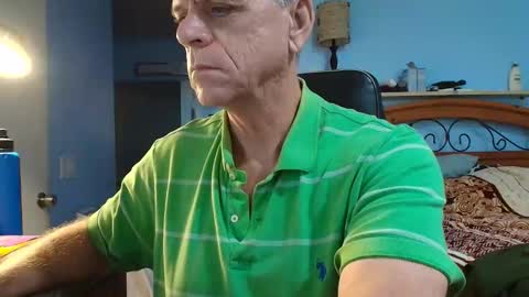 Snapshot of kent_ham chatting on 10-17-25, 07:38 kent_ham online show from 10-17-25, 07:38