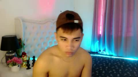 Snapshot of kenthebigcockxx chatting on 10-11-25, 01:05 kenji online show from 10-11-25, 01:05