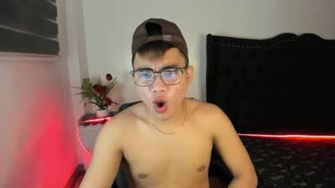 Snapshot of kenthebigcockxx chatting on 10-12-25, 04:55 kenji online show from 10-12-25, 04:55
