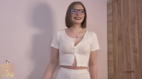 Lisa online show from 03-29-26, 07:03