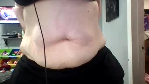 kenzibb online show from 10-31-25, 01:56