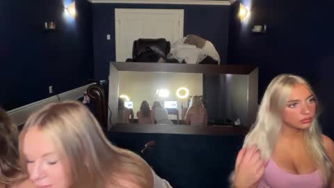 Snapshot of kenziesmithh chatting on 10-08-25, 06:27 kenziesmithh online show from 10-08-25, 06:27