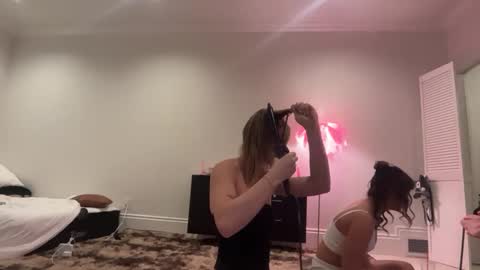 Snapshot of kenziesmithh chatting on 10-09-25, 05:55 kenziesmithh online show from 10-09-25, 05:55