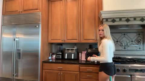 kenziesmithh online show from 01-09-26, 06:42