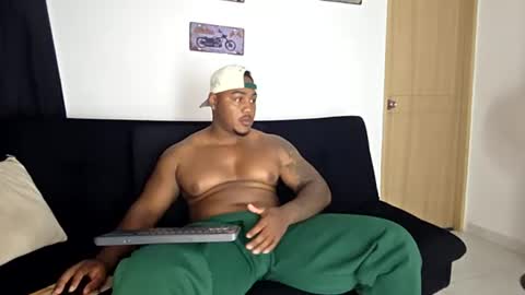 Snapshot of kerlinn2711 chatting on 07-25-26, 09:45 dany wolf002 online show from 07-25-26, 09:45