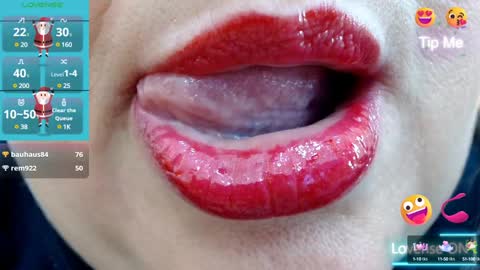 Snapshot of kerly_doll chatting on 12-10-24, 10:58 K E R L Y online show from 12-10-24, 10:58